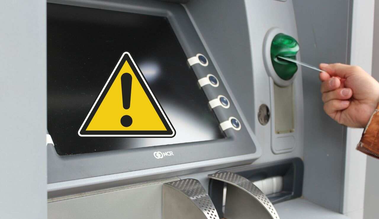 Bancomat, scoperto il pulsante dei soldi infiniti: quando prelevi ricordati di premerlo | D’ora in avanti lo faranno tutti