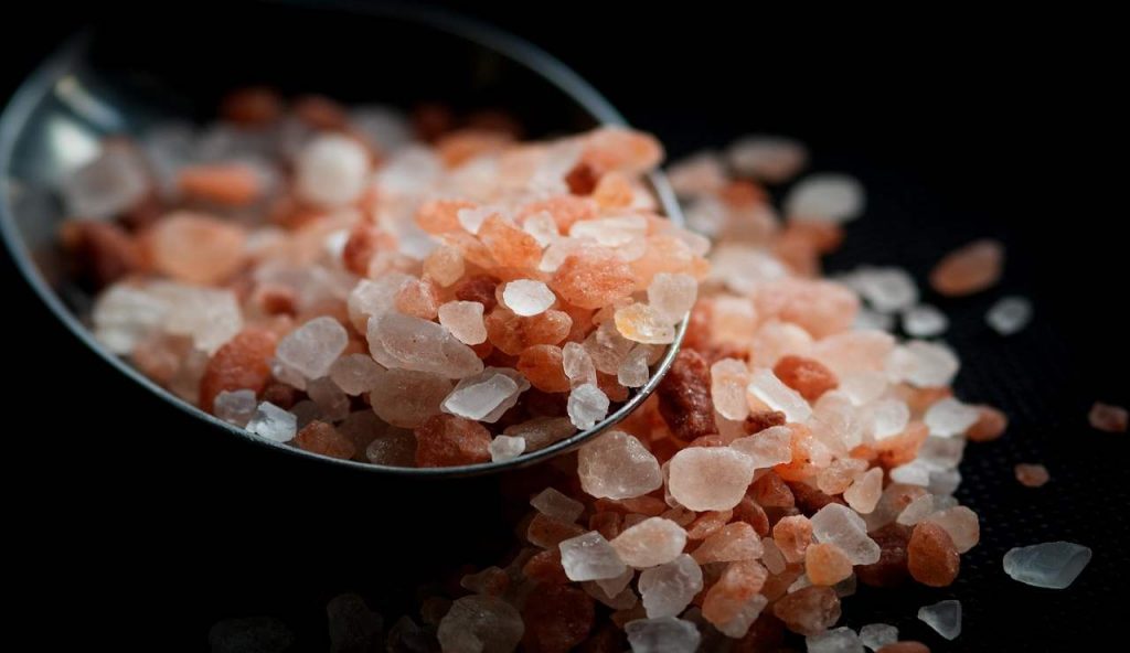 sale grosso bianco e rosa