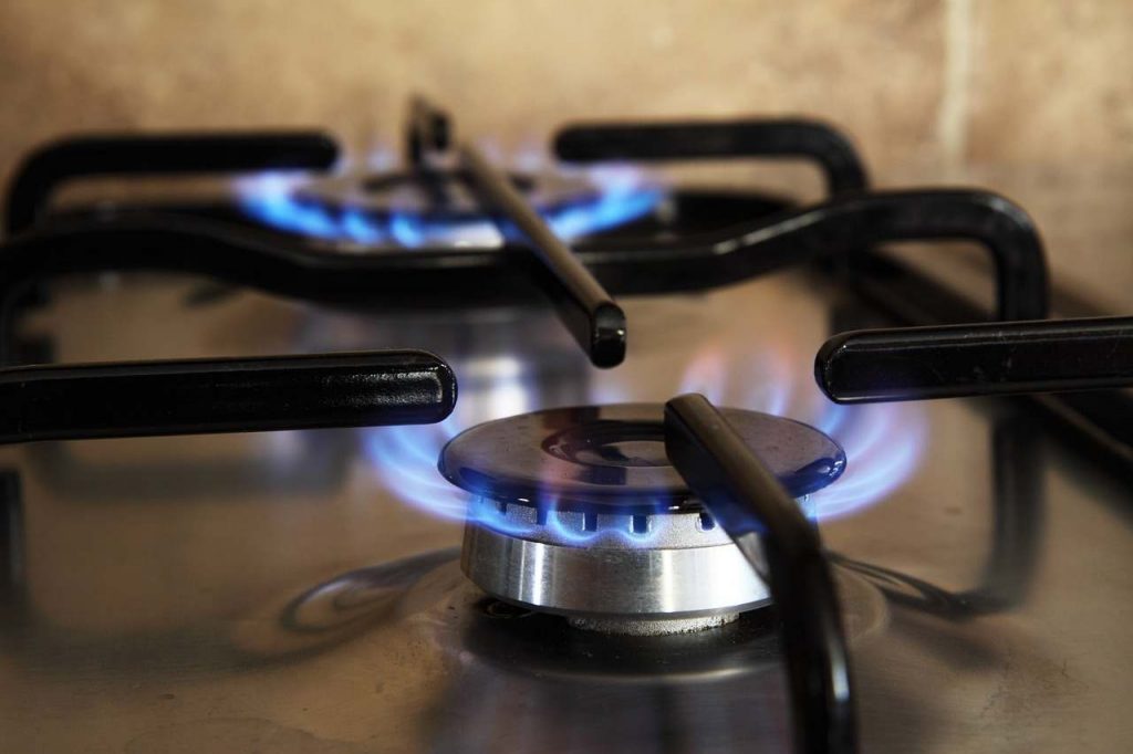 Come risparmiare sulla bolletta del gas: dai comportamenti anti-spreco alle offerte del mercato libero