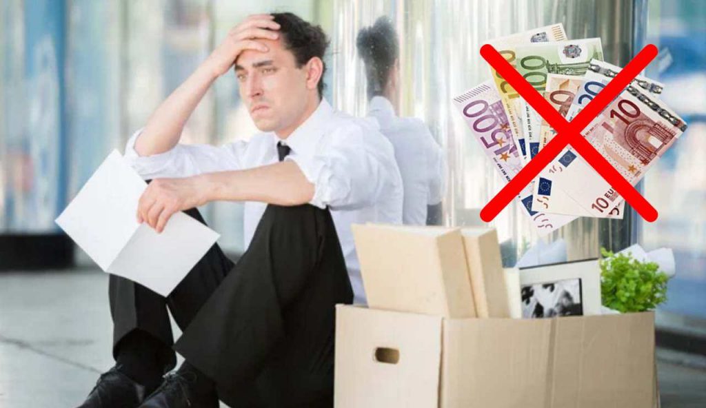 Lavoratore senza soldi (Depositphotos foto) - www.financecue.it