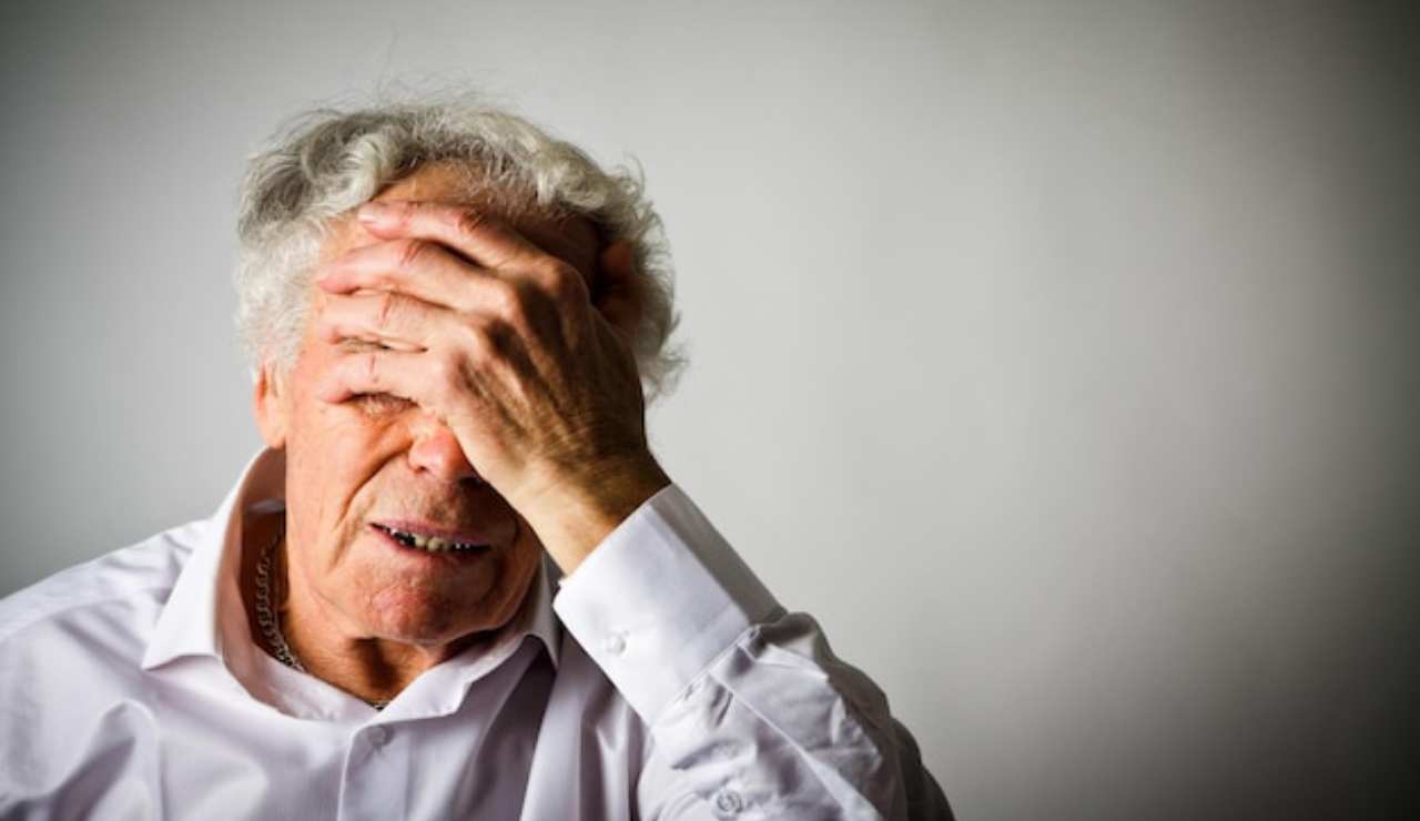 Pensione anticipata, ho fatto un errore gravissimo | Oltre 50.000€ bruciati in un lampo: una firma mi ha rovinato la vita