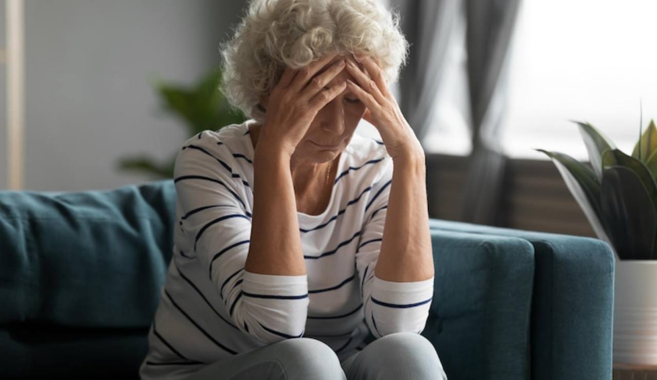 Pensione di reversibilità cancellata per sempre | Nessuna bugia, purtroppo è ufficiale: tragedia assoluta per le vedove italiane