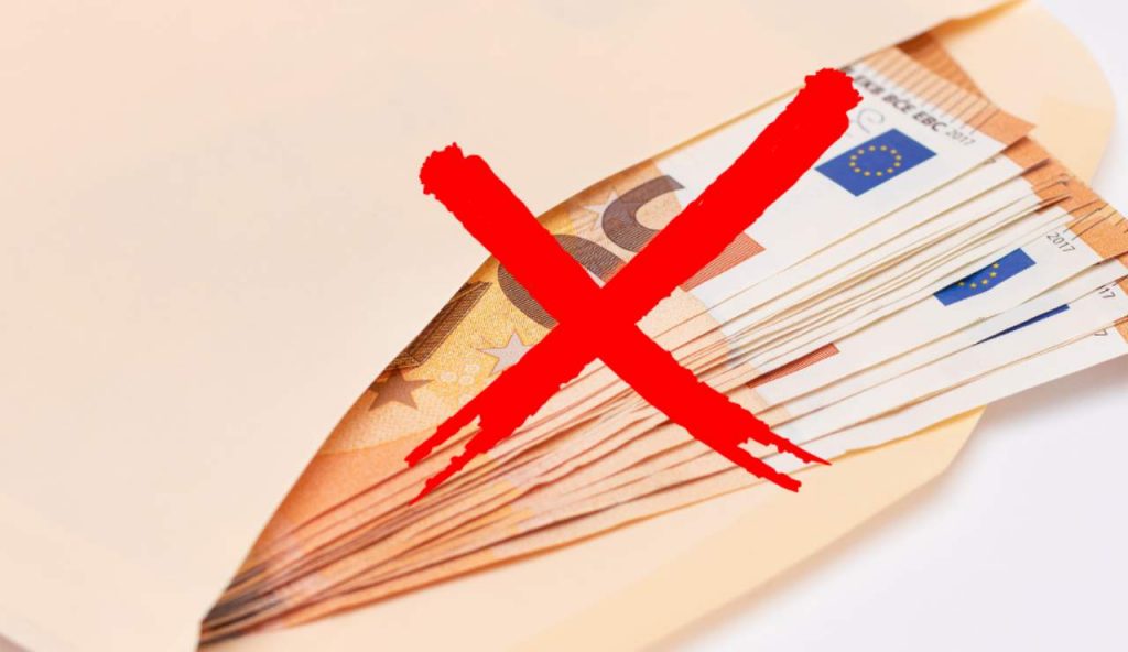 Illustrazione di una quattordicesima negata (Canva FOTO) - financecue.it