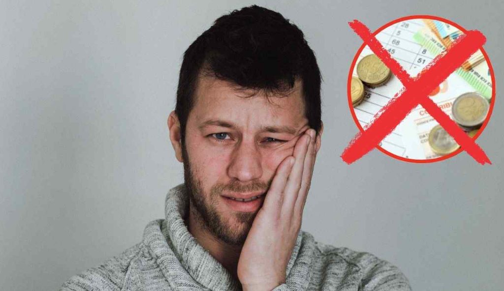 Uomo triste senza agevolazioni
