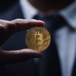 Illustrazione di una "moneta" bitcoin (Canva FOTO) - financecue.it