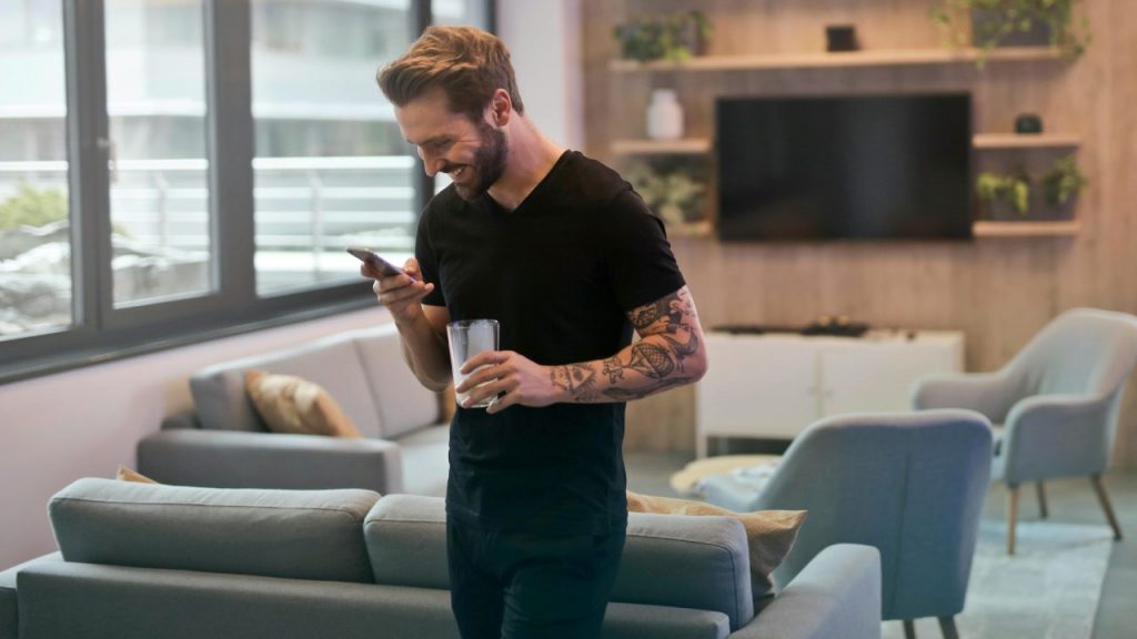 Uomo al telefono